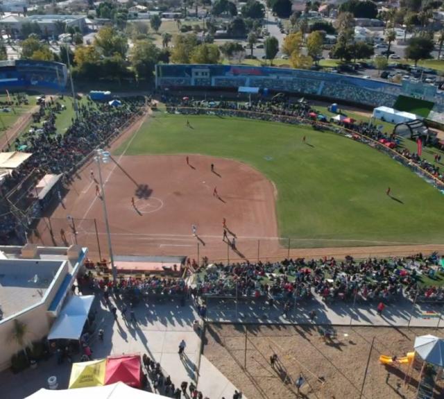 Minor-league team offers taste of baseball with 'Dining on the Diamond