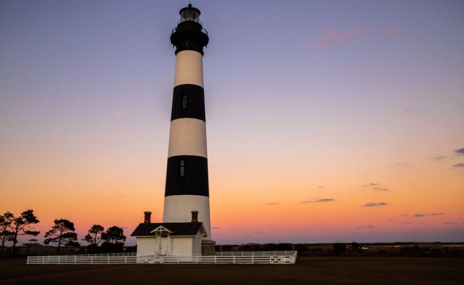 sunset bodie island lighthouse