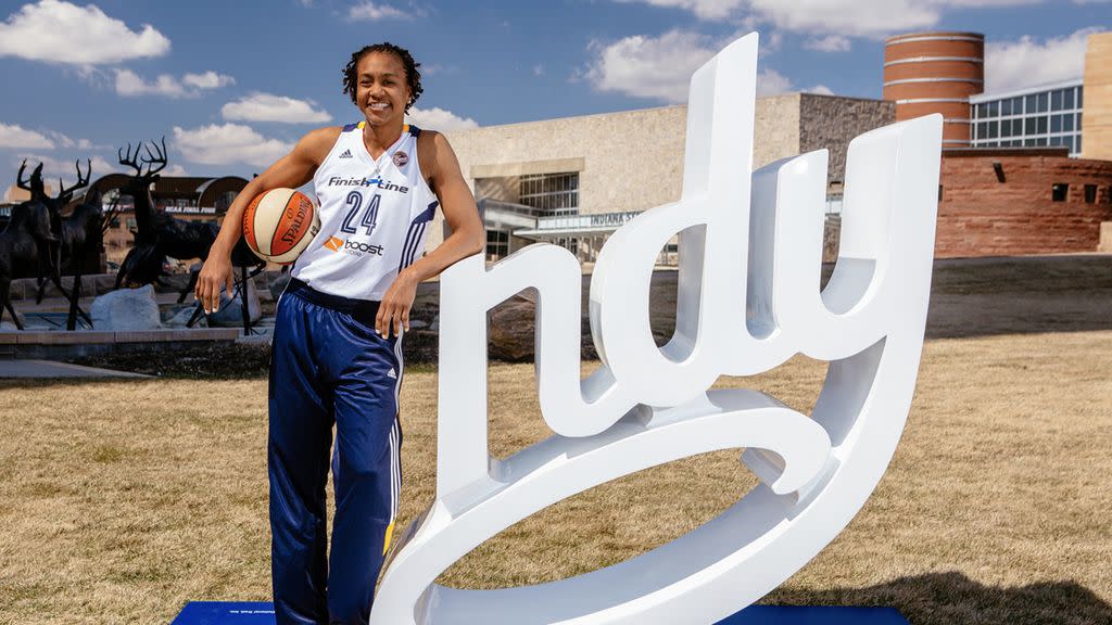 Tamika at #LoveIndy sculpture