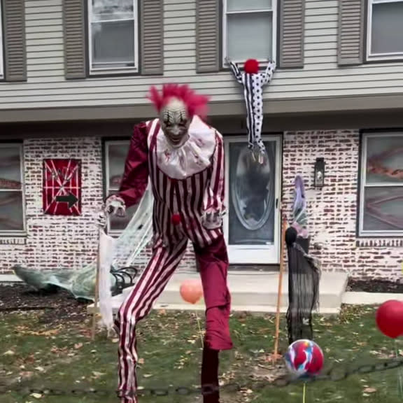 Halloween Dislplay at 1820 Benham Drive in Fort Wayne