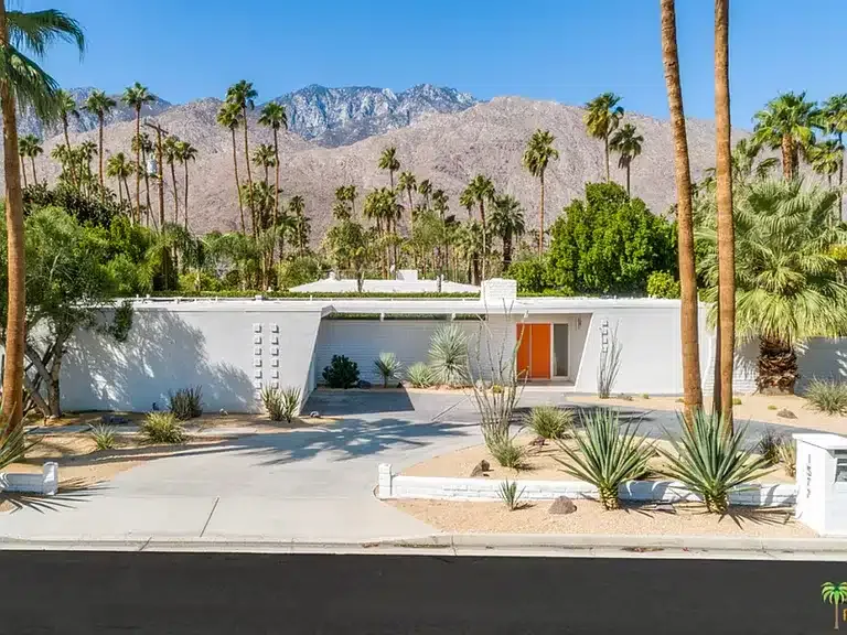 Hugh Kaptur Hogback Residence