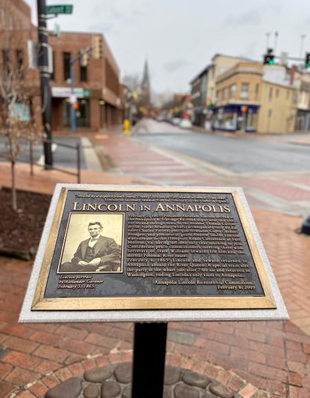 a plaque commemorating Lincoln's visit to Annapolis