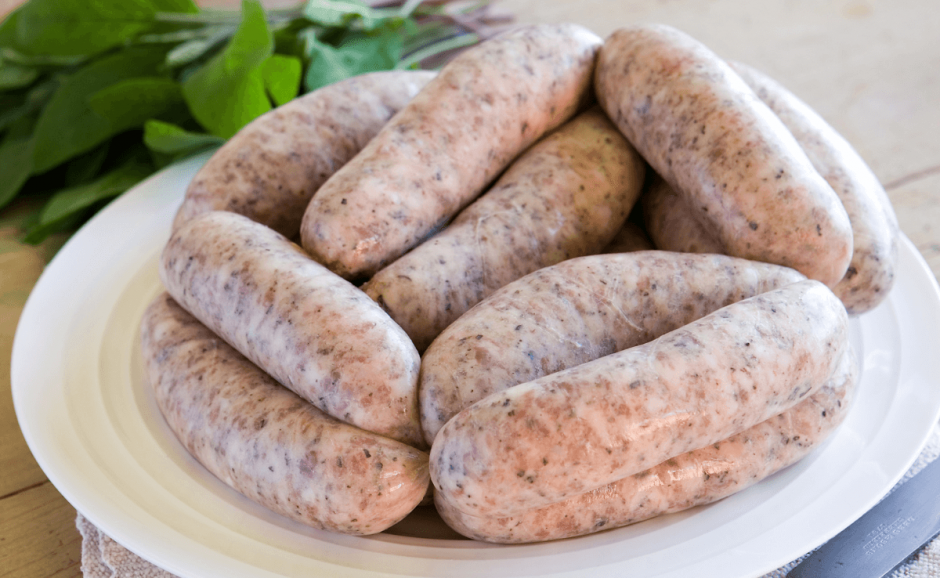 a picture of sausages served on a plate