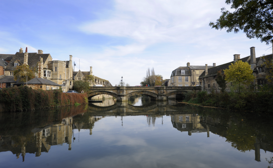 landscape view of the lake and houses in Stamford