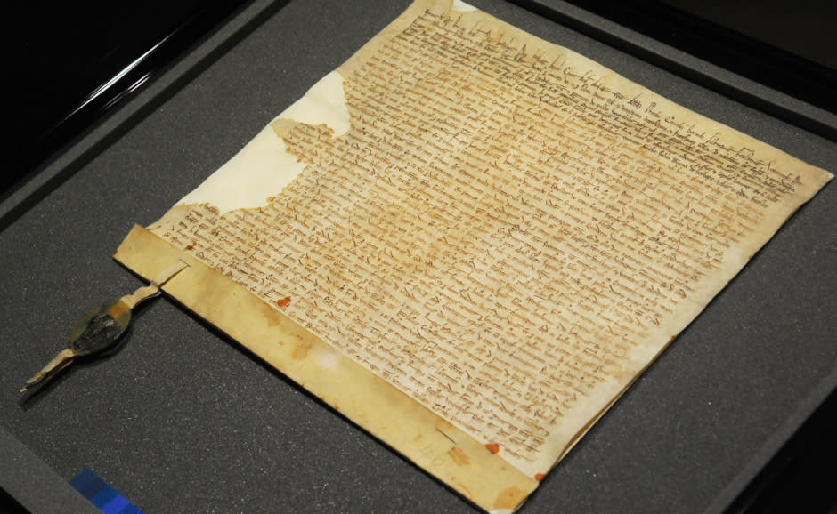 picture of a medieval document detailing the history of Lincoln