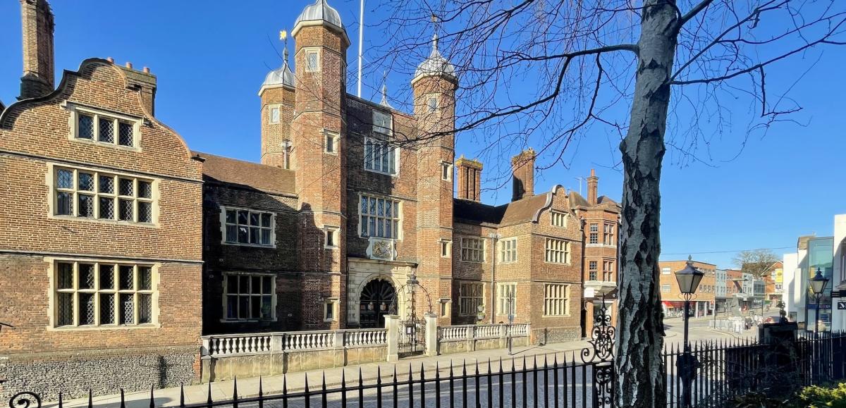 Abbots Hospital