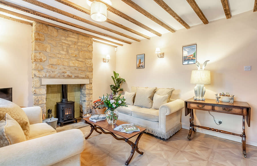 Holly Cottage from StayCotswold