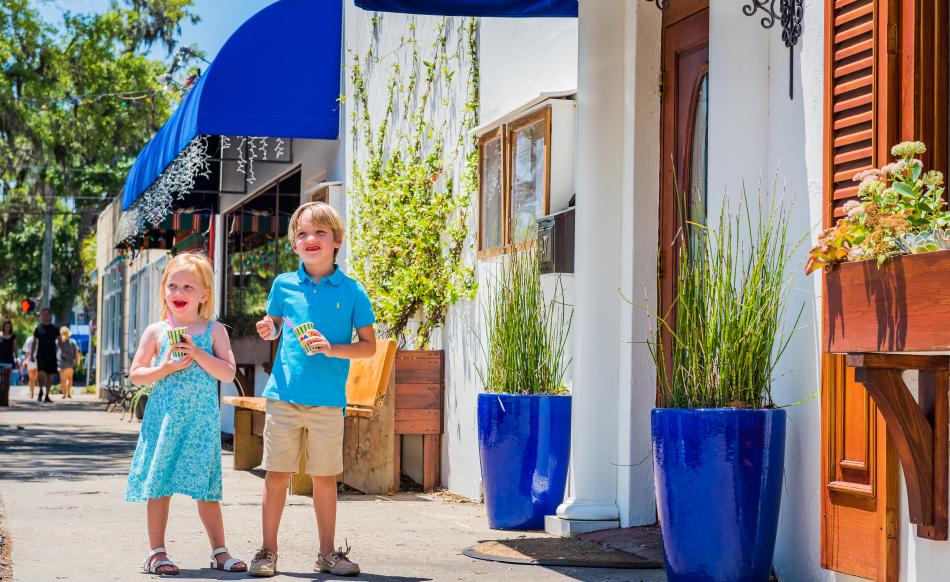 Kids With Food In St. Simons Island Pier Village 