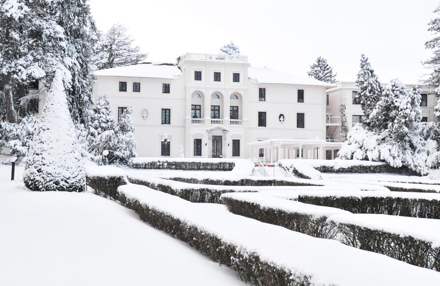 Outside of Geneva on the Lake in Winter