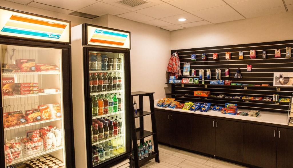 Holiday Inn Express Shop