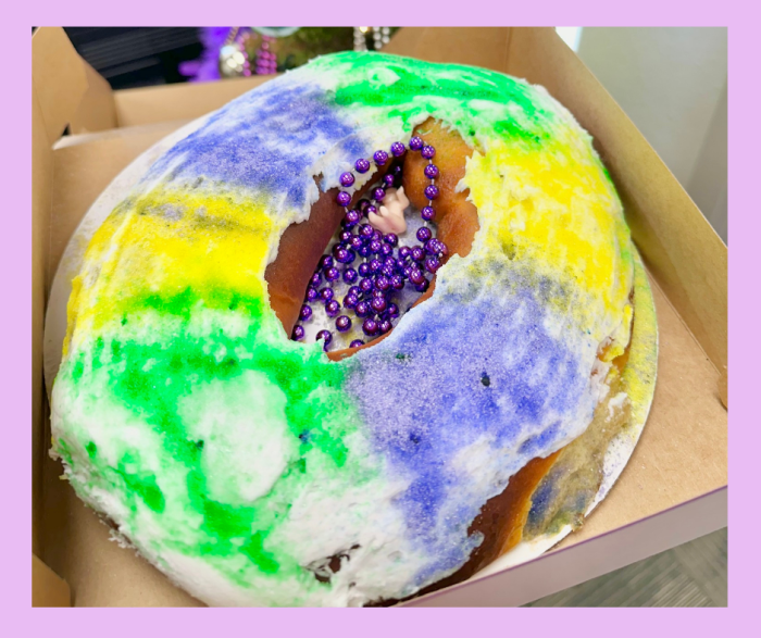 Lila'hs Bakery king cake_circlewithBorder