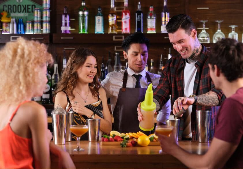 Revolution-Coctail-Bar