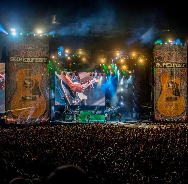 Stage and crowd at Buckeye Country Superfest 2016