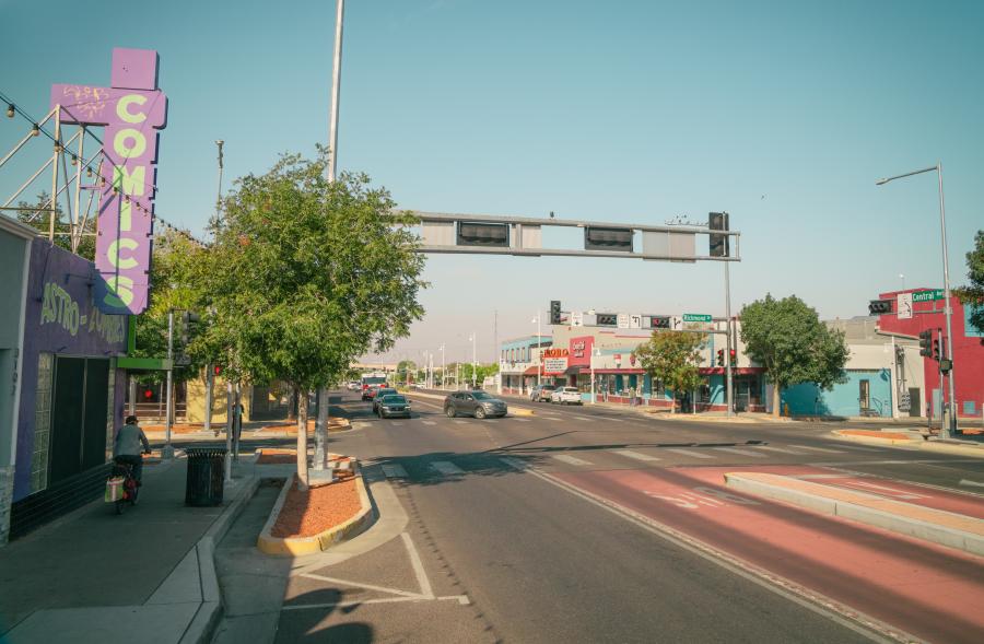 Lobo Business - Nob Hill CROP