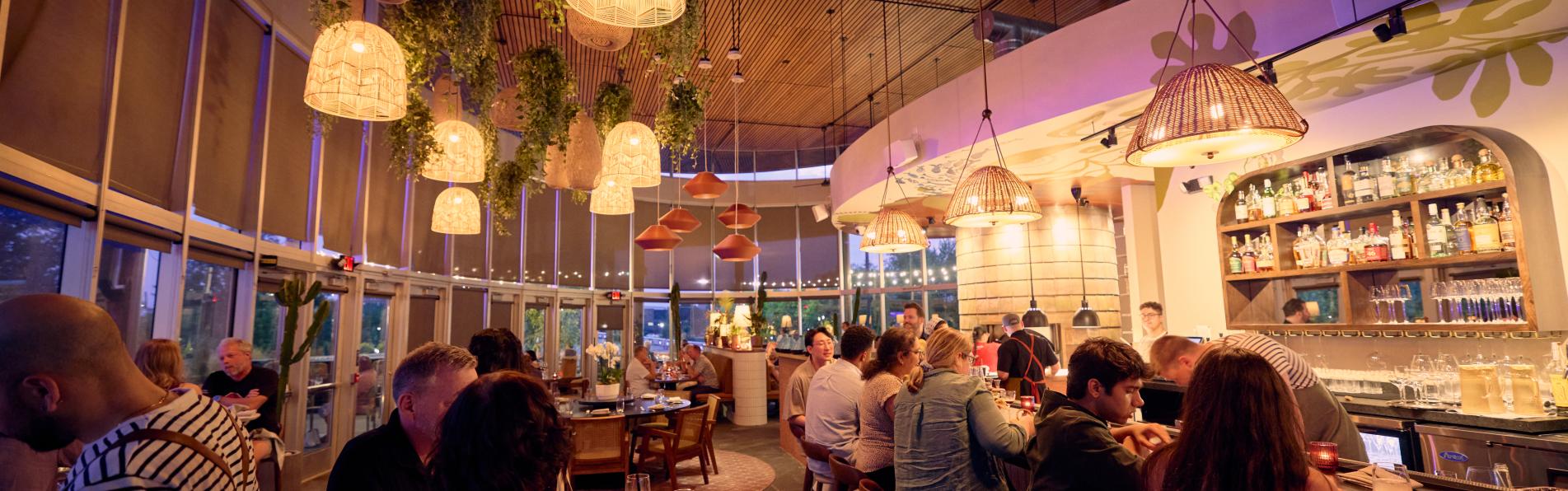 Interior image of the restaurant Amara