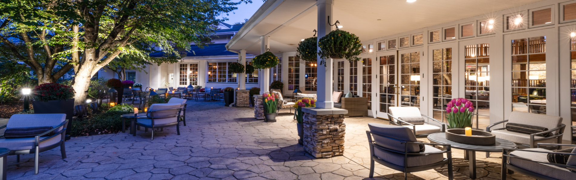 The terrace at Cherry Valley Hotel