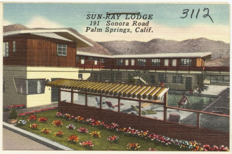 Postcard of Sun Ray Lodge now called Adara