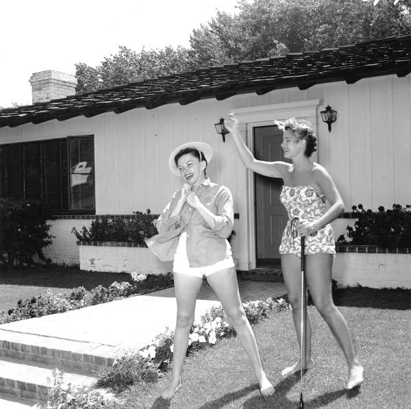 Judy Garland and Mona Freeman, Avalon Hotel Palm Springs, 1954