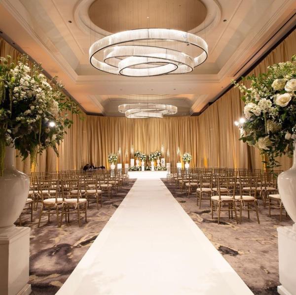 White Carpet Leading to Wedding Alter at Post Oak Hotel in Houston, TX