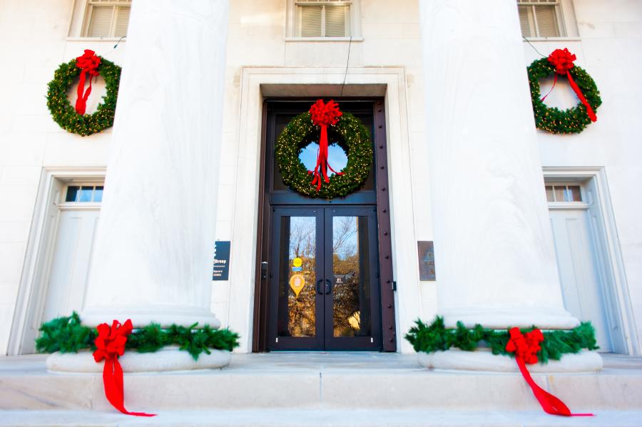 How to Save Money in Huntsville for Christmas
