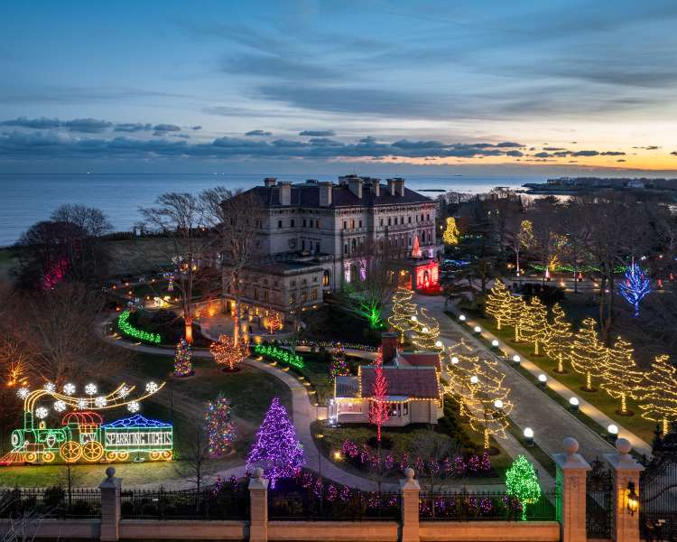 Breakers Sparkling Lights