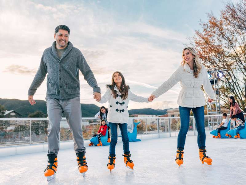 Family Ice Skating, Temecula On Ice
