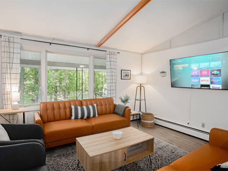 Find Lodging in Door County Bay Shore Cabin