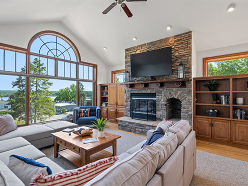 Find Lodging in Door County Bluff Haven