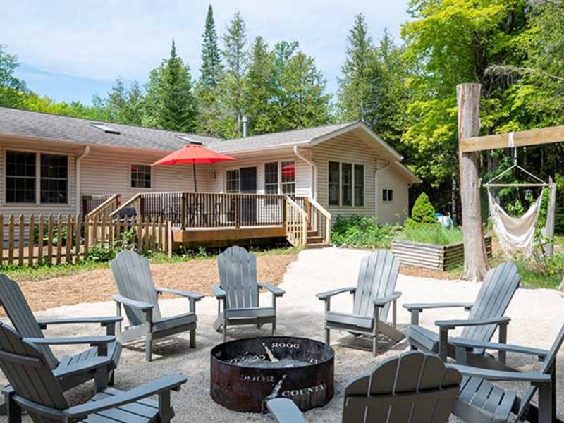 Find Lodging in Door County Cottage and Bay