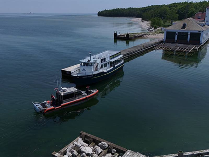Water Activities Death’s Door Boat Tours