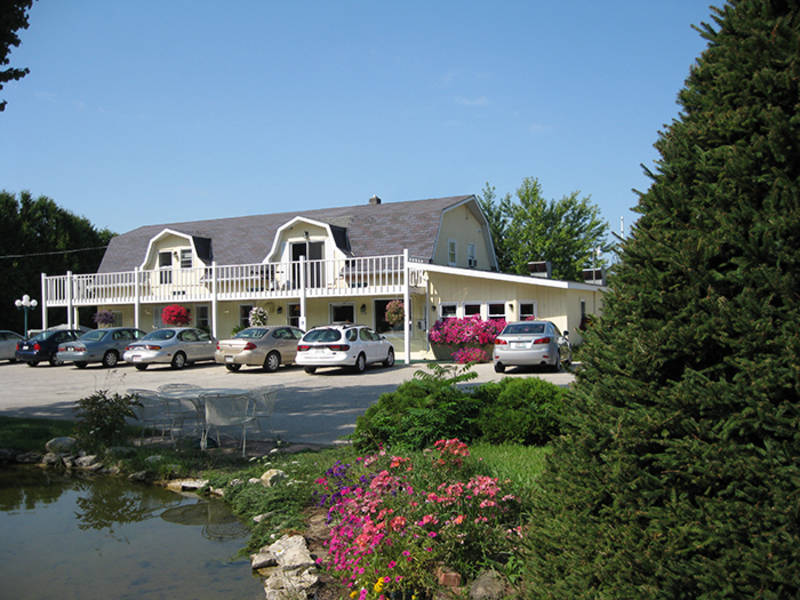 Boutiques, Retail, & Specialty Goods Artisan Junction