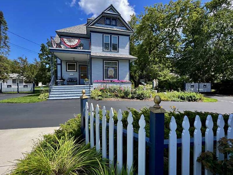 Business Directory Garden Gate Bed & Breakfast
