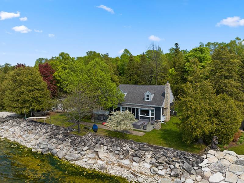 Find Lodging in Door County Here Comes the Sun(set)