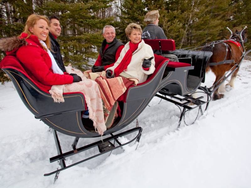 Scenic Tours Mayberry’s Carriages-Fish Creek