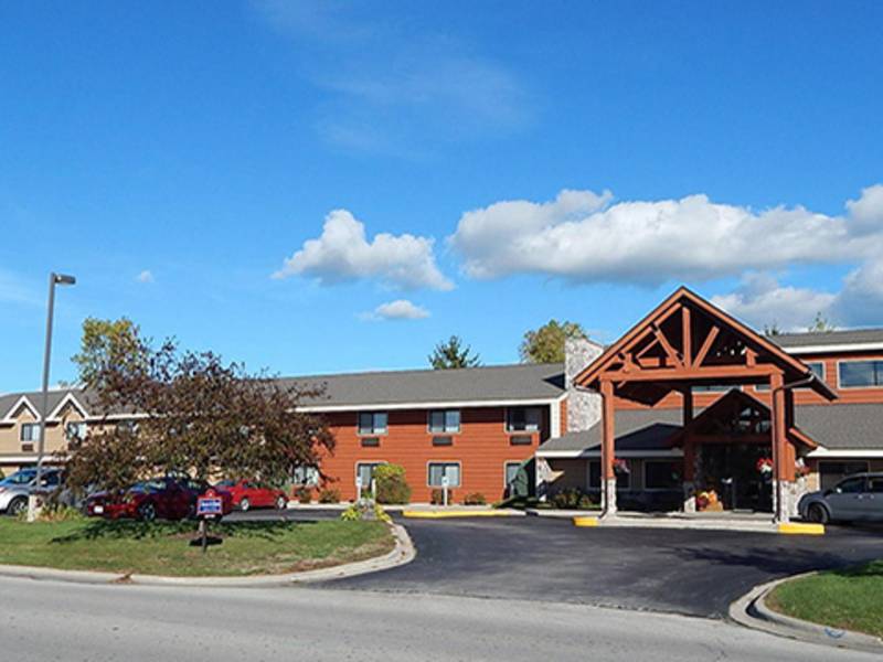 AmericInn Lodge & Suites
