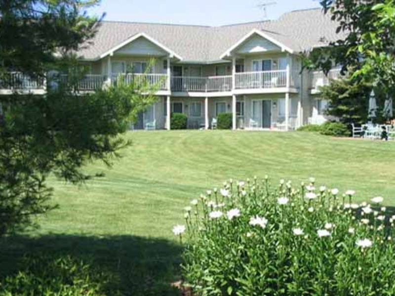 Resorts & Condos Cherry Hills Golf & Lodge