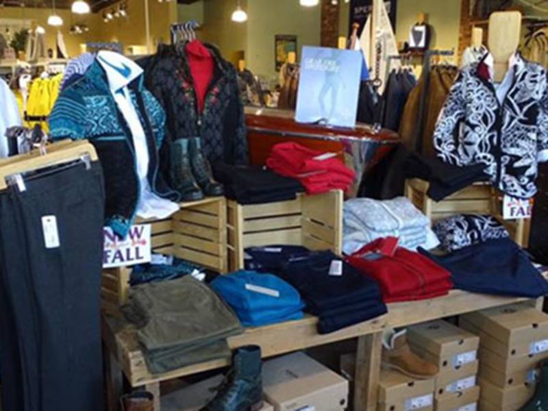 Boutiques, Retail, & Specialty Goods On Deck Clothing Company – Sturgeon Bay