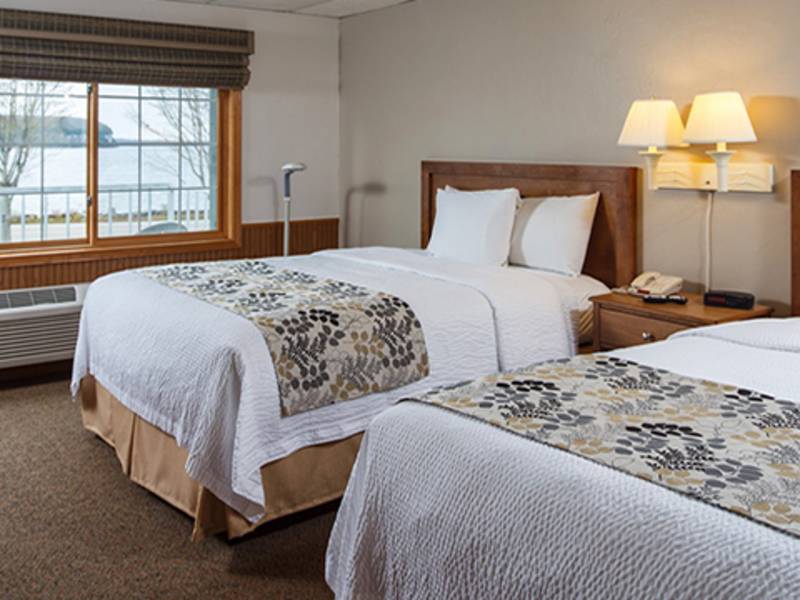 Hotels, Motels, & Inns Ephraim Shores Resort