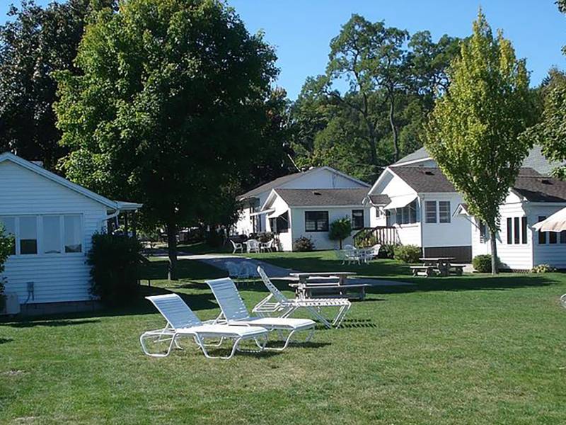 Find Lodging in Door County Edgewater Cottages
