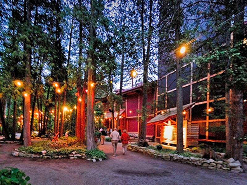 Peninsula Players Theatre