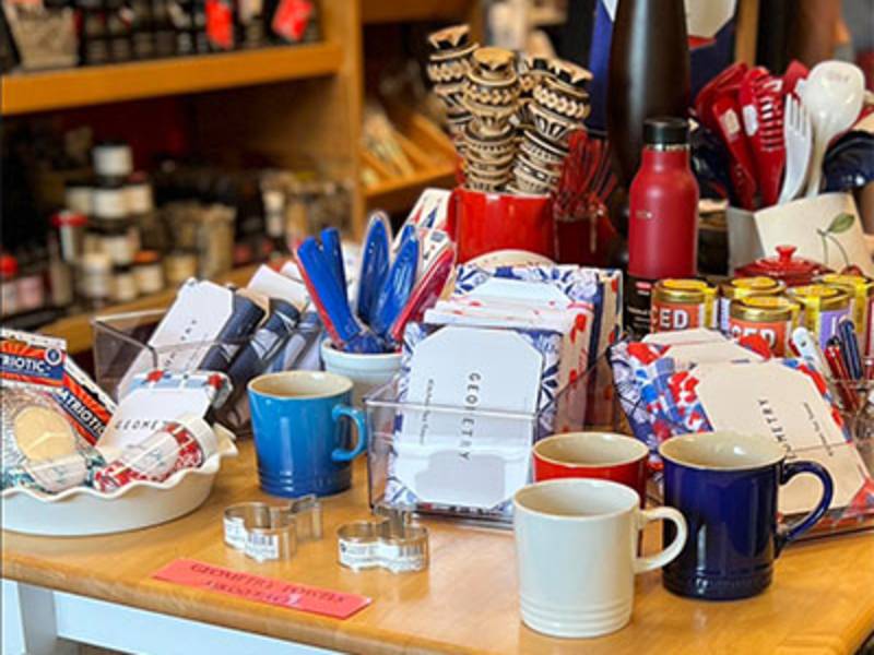 Boutiques, Retail, & Specialty Goods The Main Course