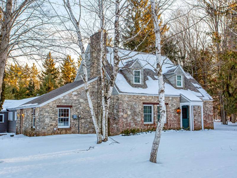 Business Directory Manistique Stone Cottage