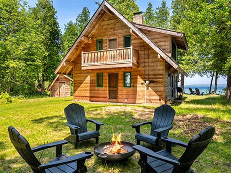 Find Lodging in Door County Nordcliff Cottage