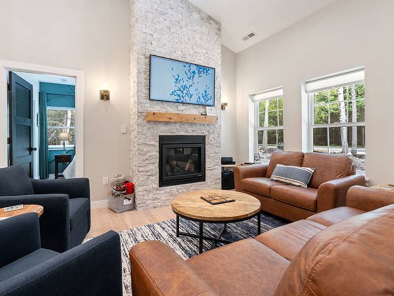 Find Lodging in Door County Point Beach Cottage