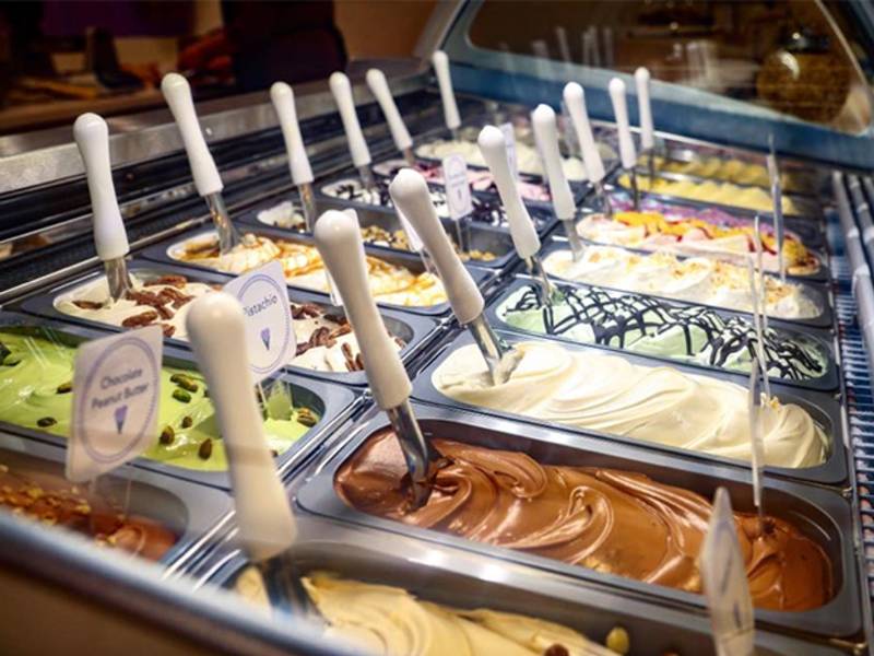 Business Directory Sara’s Artisan Gelato
