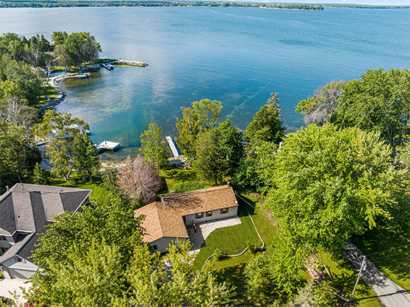 Find Lodging in Door County The Lake Haus