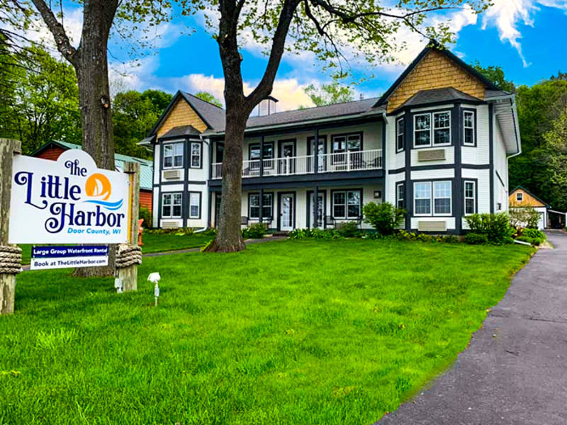 Find Lodging in Door County The Little Harbor
