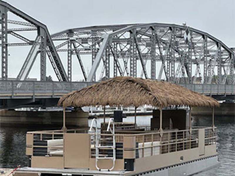 The Lost Parrot- Tropical Party Boat