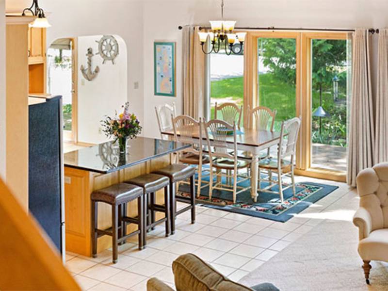Find Lodging in Door County Top of the Hill Cabin