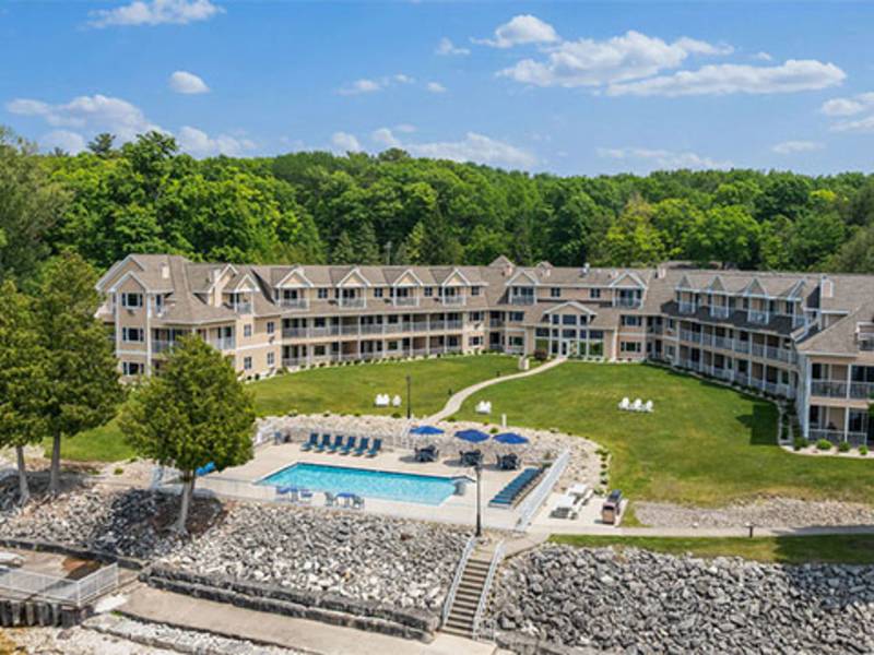 Hotels, Motels, & Inns Westwood Shores Waterfront Resort